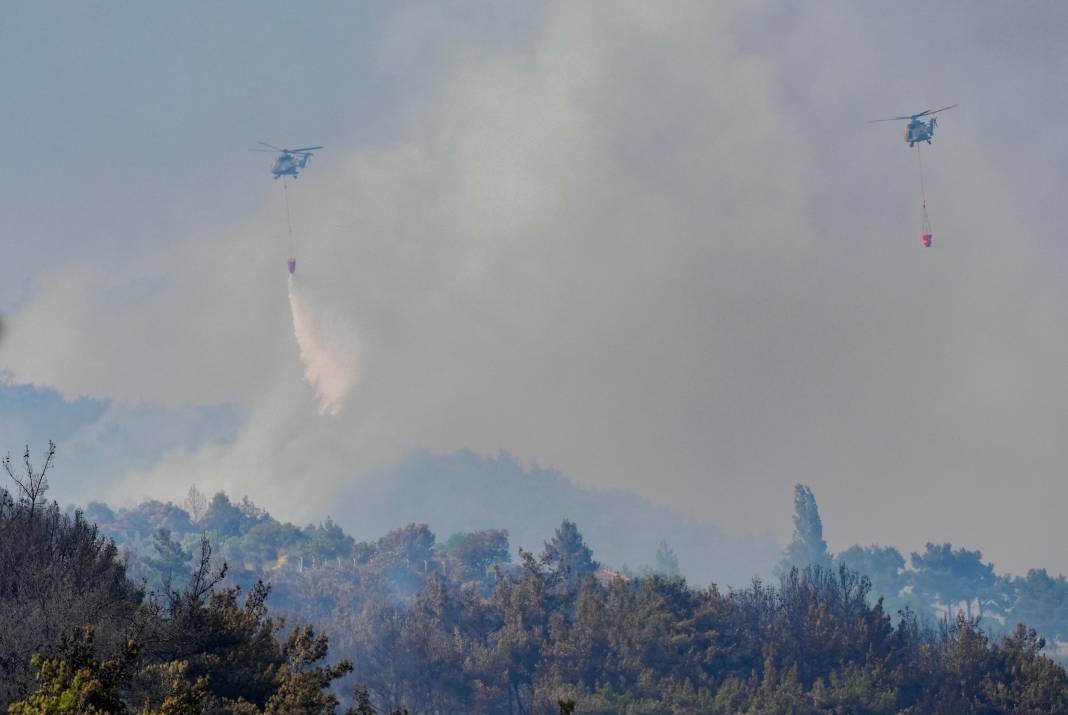 Bornova’daki orman yangını 23 saat sonra kontrol altına alındı 14